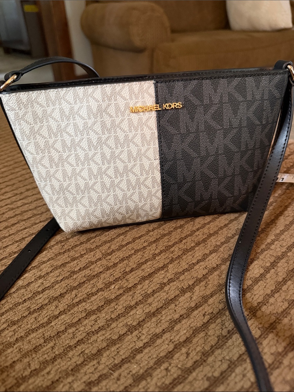 Michael Kors Two-Tone Signature Crossbody in Cream and Black